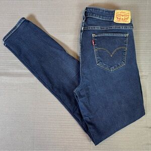 Levi’s 711 Skinny Jeans Women’s Size 31 Dark Wash Mid Rise Stretch Denim